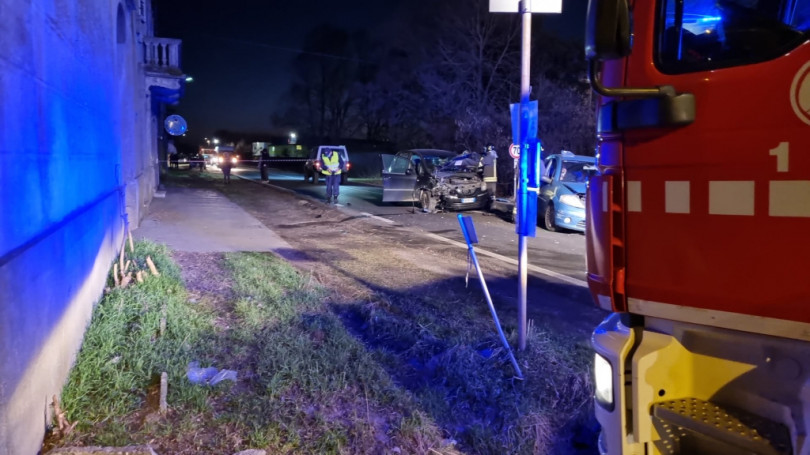 Tre persone ferite in uno scontro a Roncaglia
